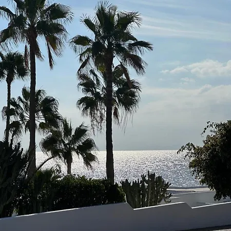 アパート Sea View With Direct Access To Boulevard *