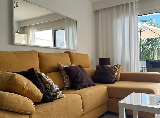 Sea View With Direct Access To Boulevard *