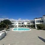 Sea View With Direct Access To Boulevard Apartman