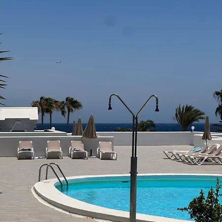 Sea View With Direct Access To Boulevard Puerto del Carmen