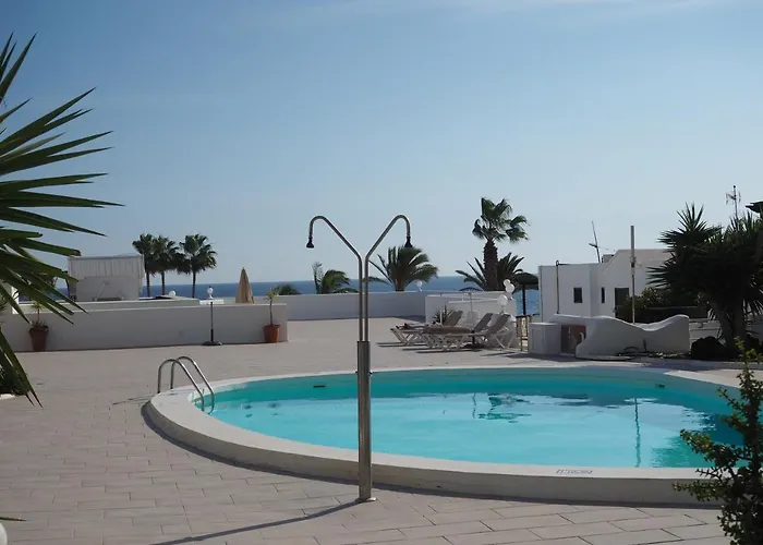 Sea View With Direct Access To Boulevard *