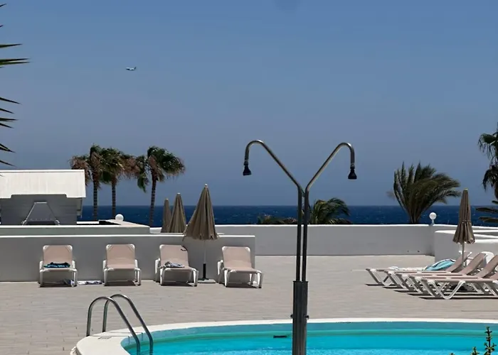 Sea View With Direct Access To Boulevard Puerto del Carmen (Lanzarote)