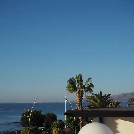 Sea View With Direct Access To Boulevard *