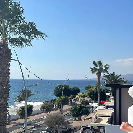 Sea View With Direct Access To Boulevard بويرتو ذيل كارمين