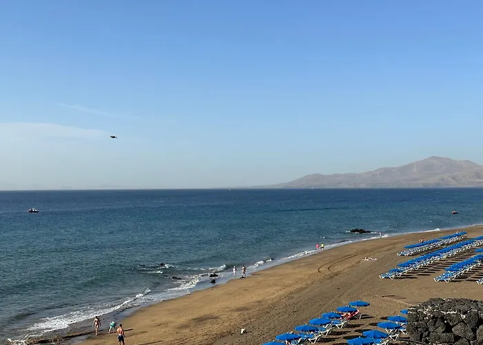 Sea View With Direct Access To Boulevard 卡门港