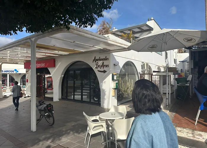 Sea View With Direct Access To Boulevard